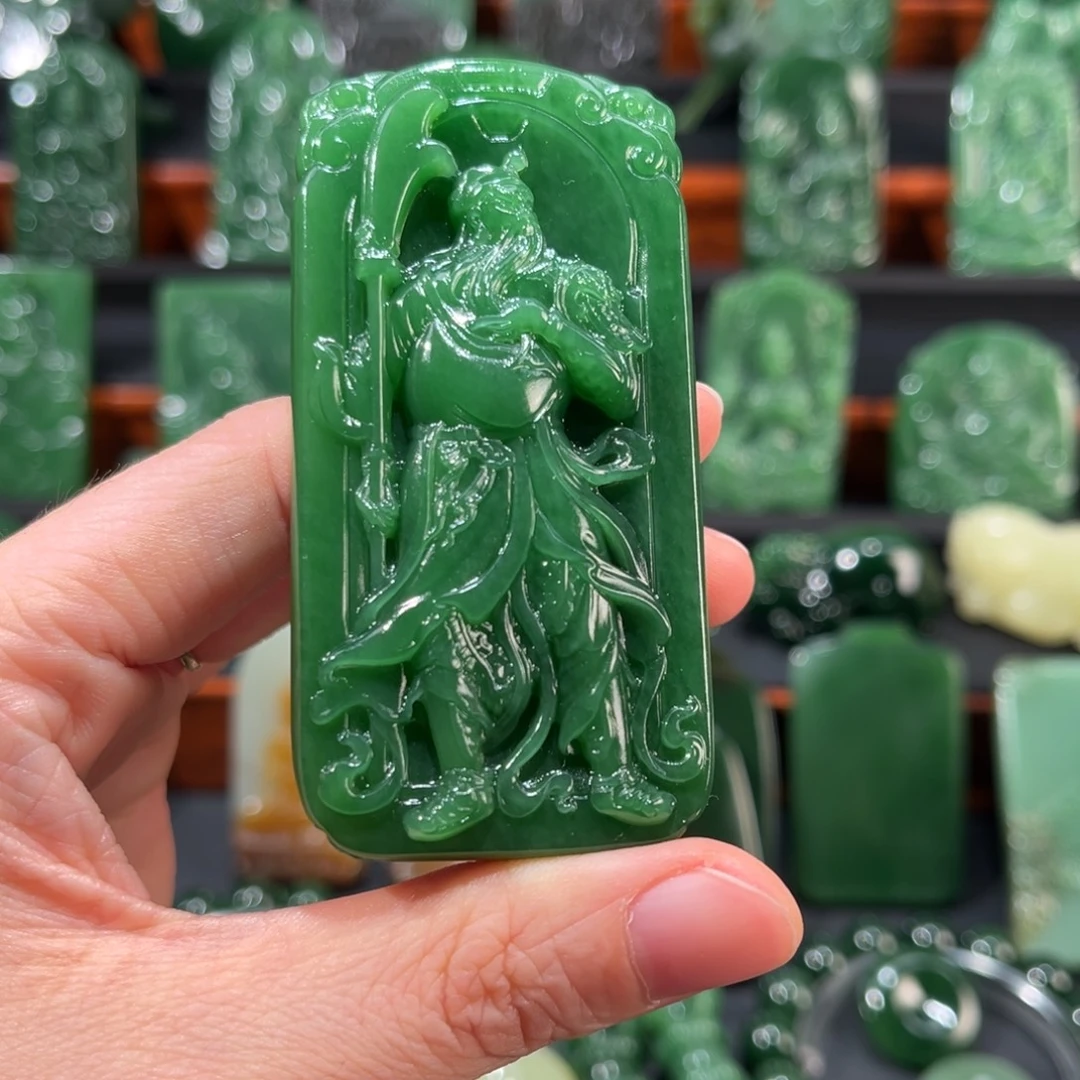 鹏***和田玉（碧玉）未镶嵌颈饰