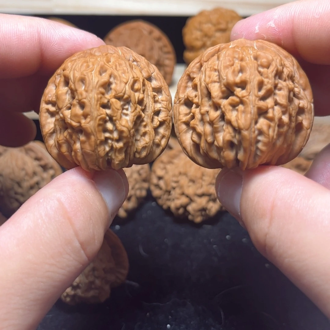 40精对汉高楼 有磕碰 介意勿拍