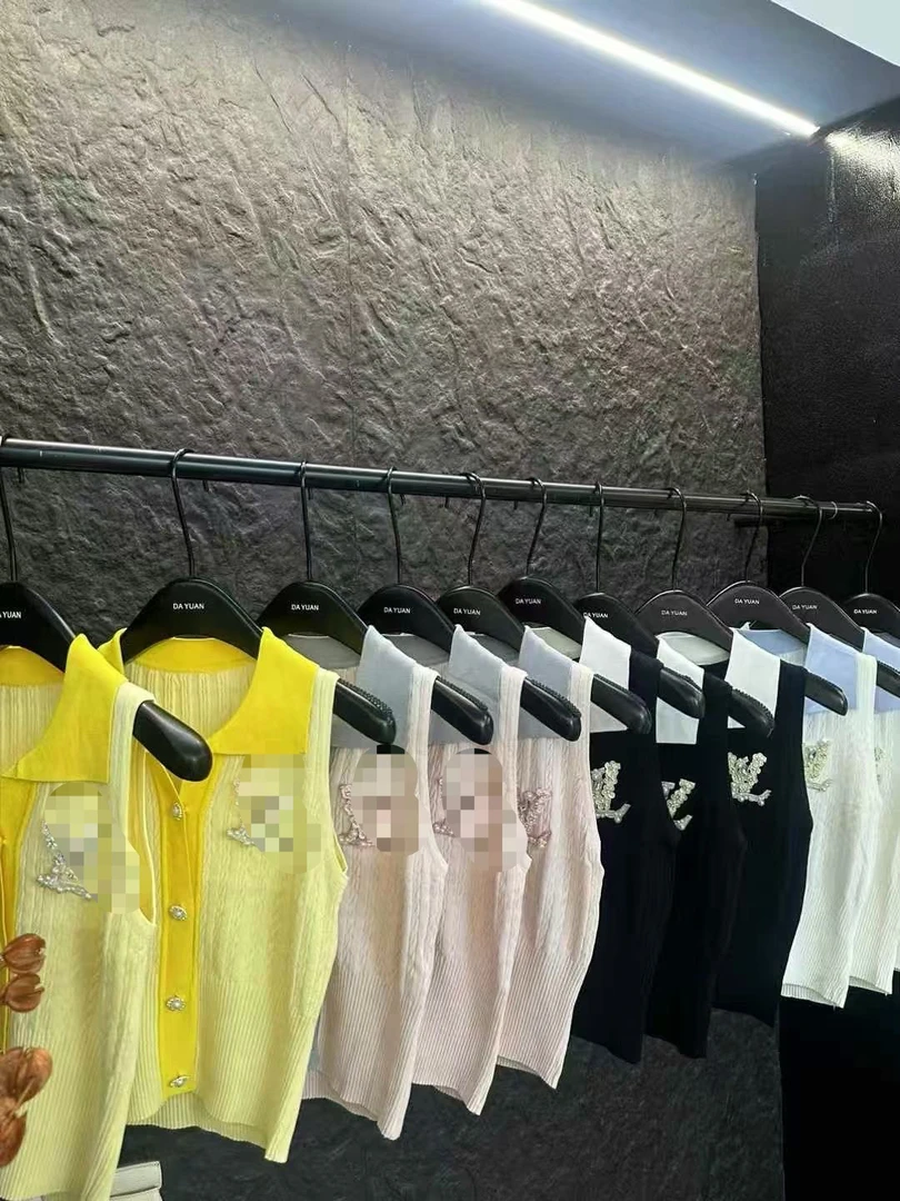 夏季新款韩版时尚翻领无袖针织背心女显瘦百搭拼色上衣