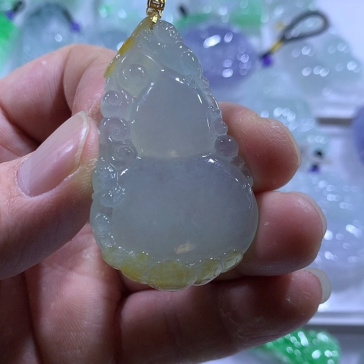 翡翠18K金镶嵌颈饰天然翡翠A货吊坠