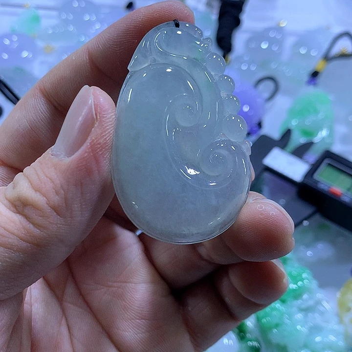 翡翠未镶嵌颈饰天然翡翠A货吊坠