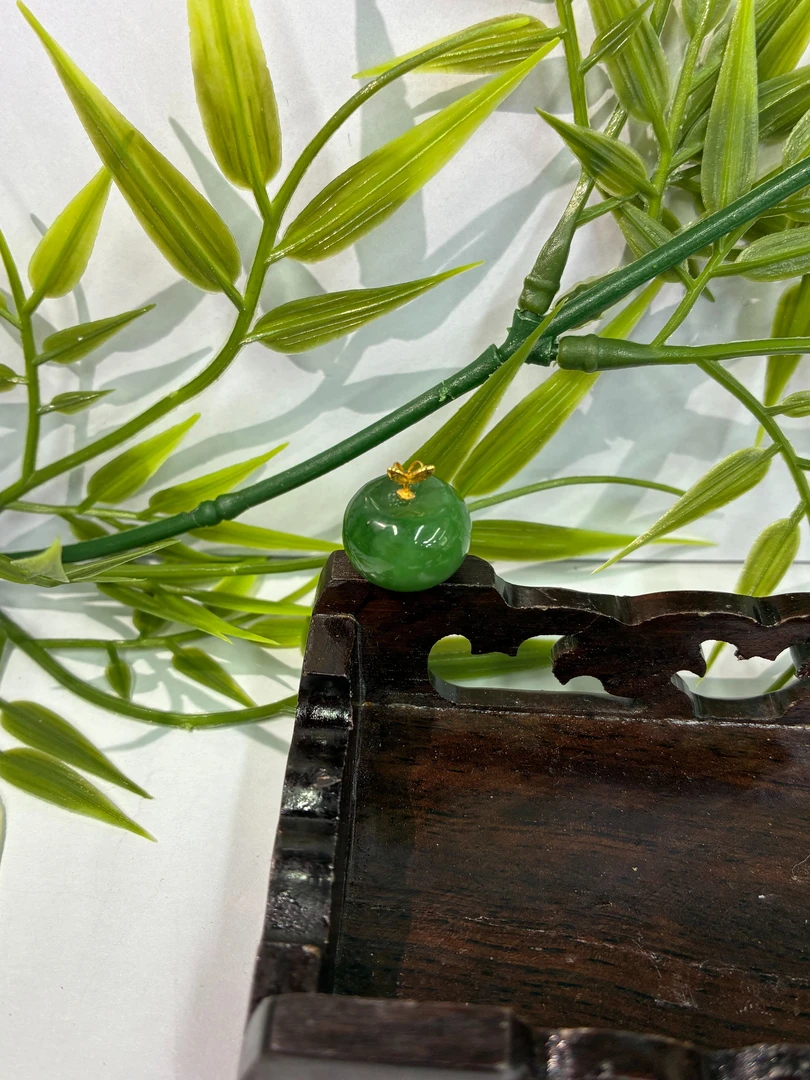 和田玉18k苹果吊坠【小北质检】ZJH16Z71多样性发一15*10