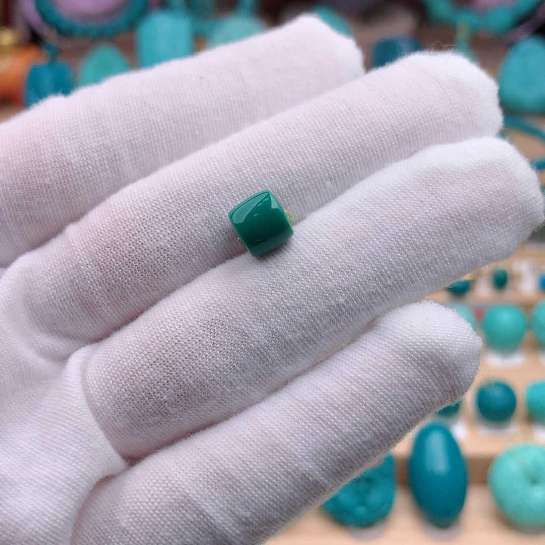 未镶嵌绿松石珠宝奇石危**物