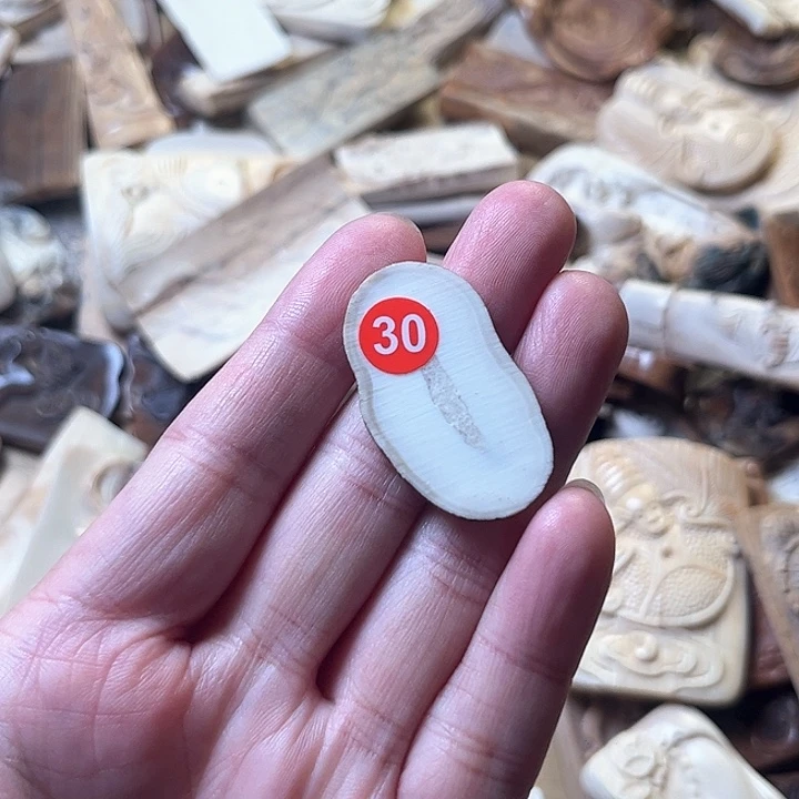 泥塑不打孔联系客服