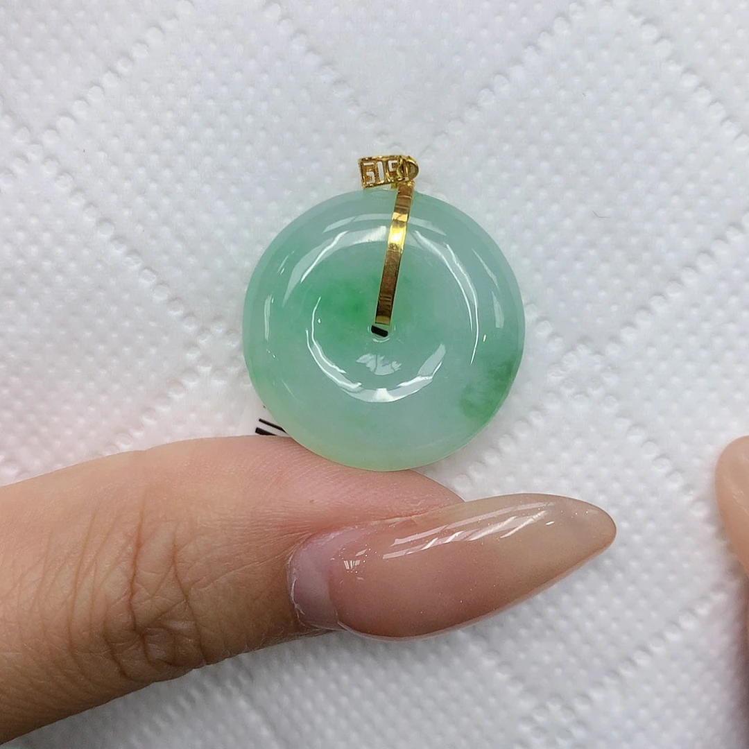 颈饰18K金镶嵌翡翠