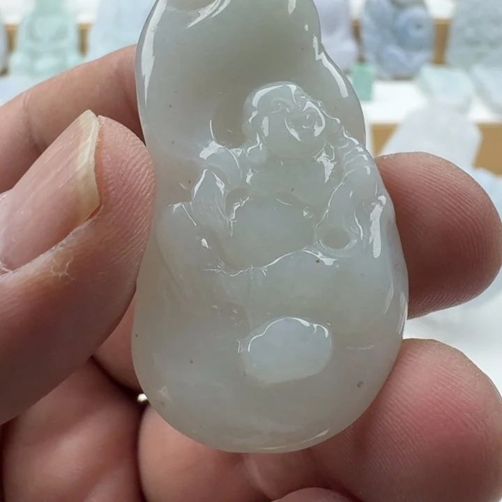 翡翠未镶嵌颈饰天然缅甸A货翡翠