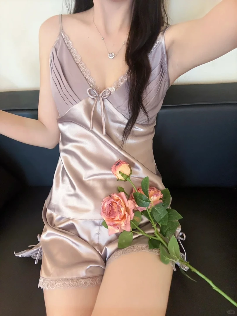 法式轻奢甜美性感纯欲纯色吊带睡衣女夏季2025新款透气家居服套装