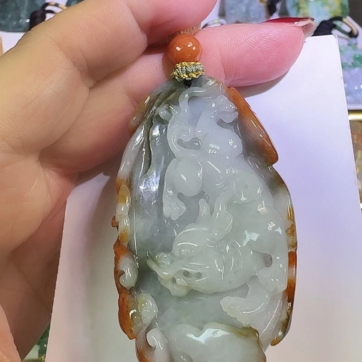 颈饰未镶嵌翡翠A货