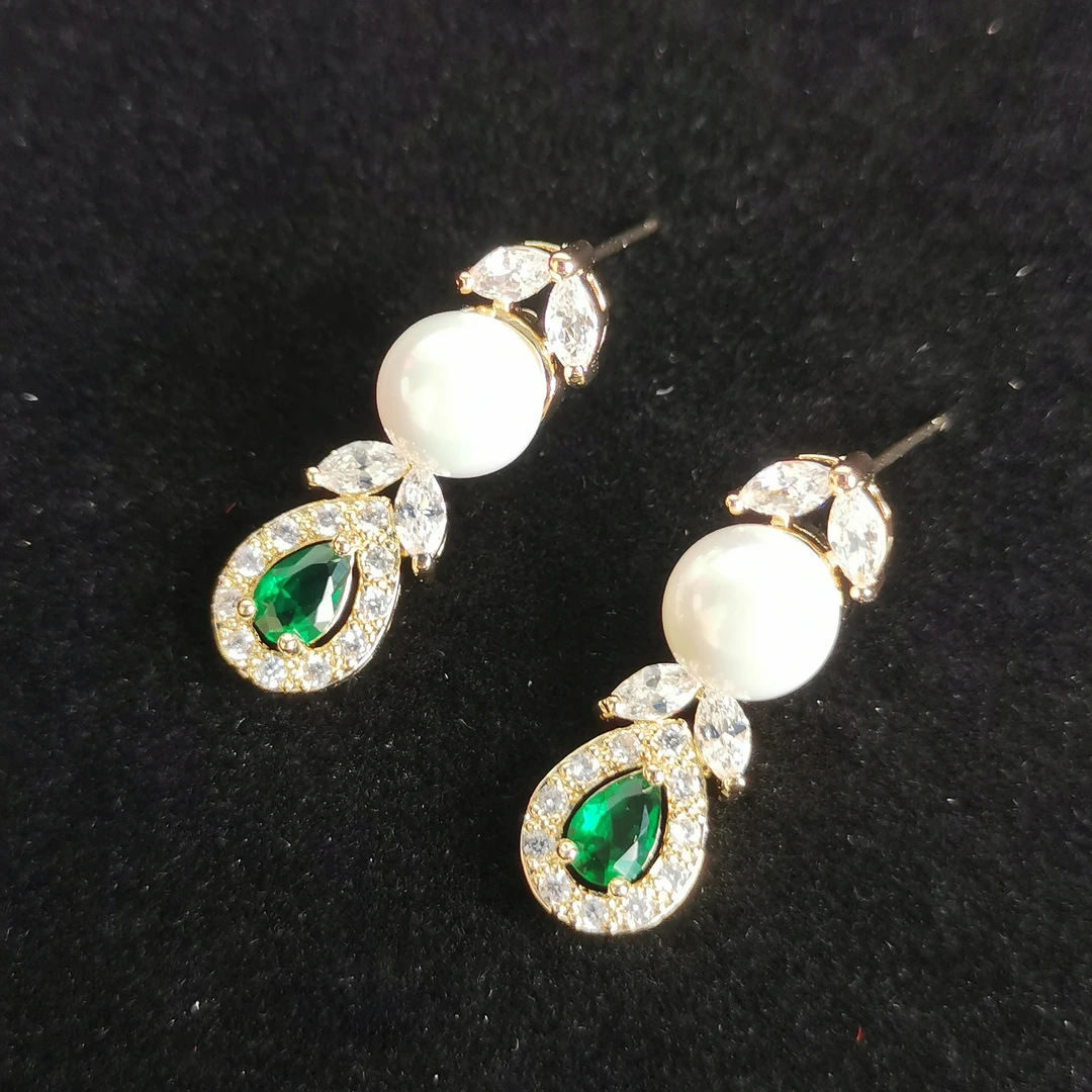 3202绿耳环--高贵女王绿-精工绿耳环赠礼盒