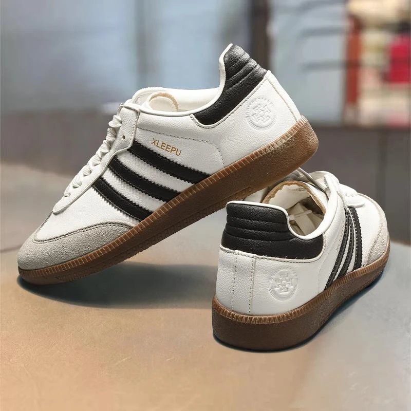 2025新款春秋复古真皮平底阿甘德训鞋女休闲运动小白鞋板鞋