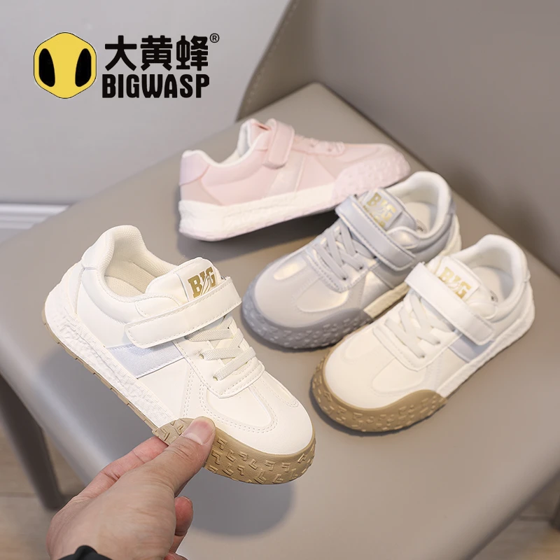 大黄蜂童鞋秋季儿童校园百搭运动鞋2025新款男女童休闲板鞋宝宝鞋