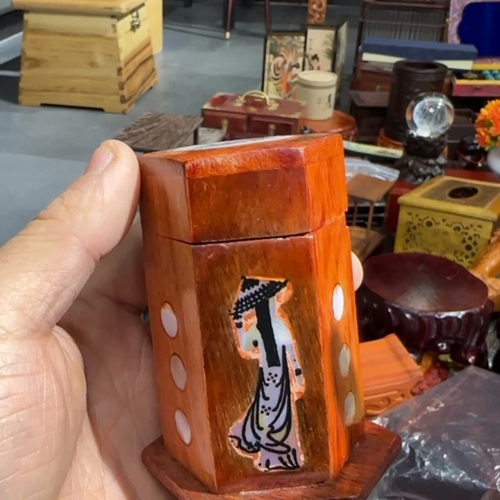 橄榄核摆件红木工艺品底座等