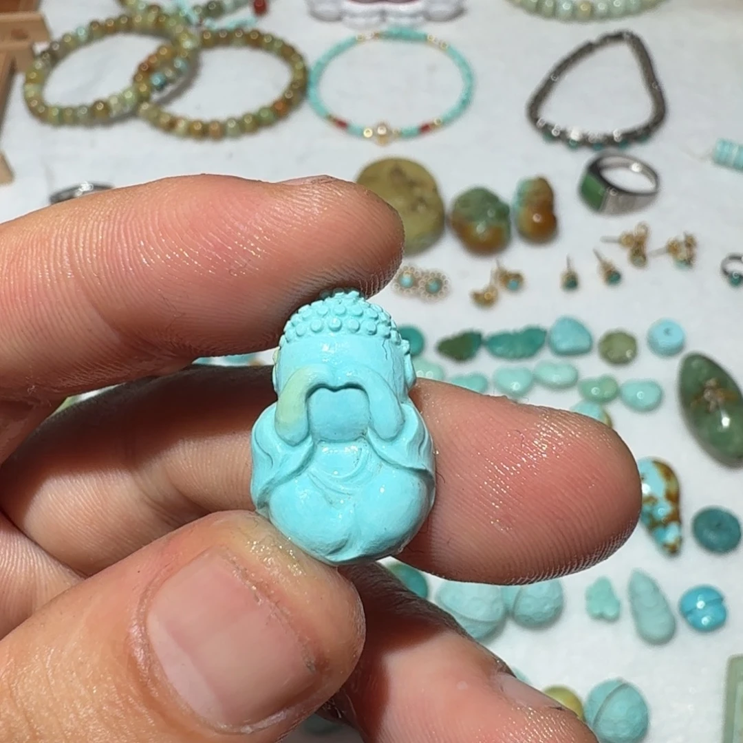 绿松石未镶嵌珠宝奇石