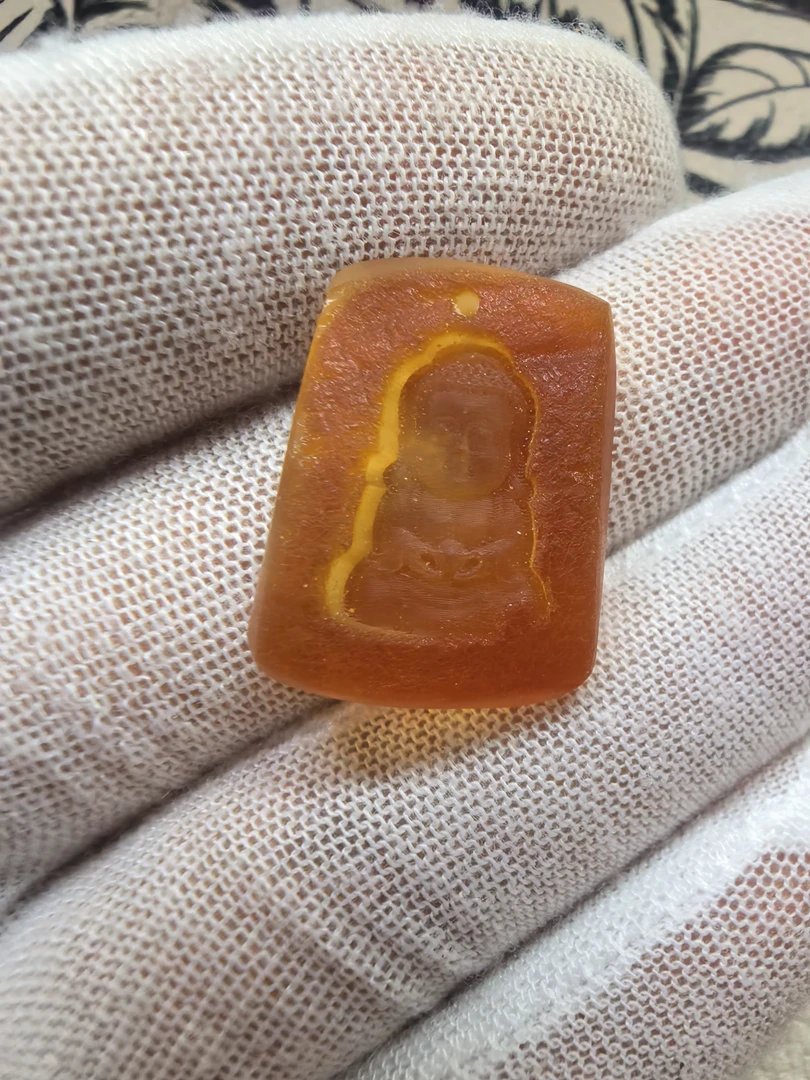 D0025天然原矿蜜蜡原皮无事牌吊坠