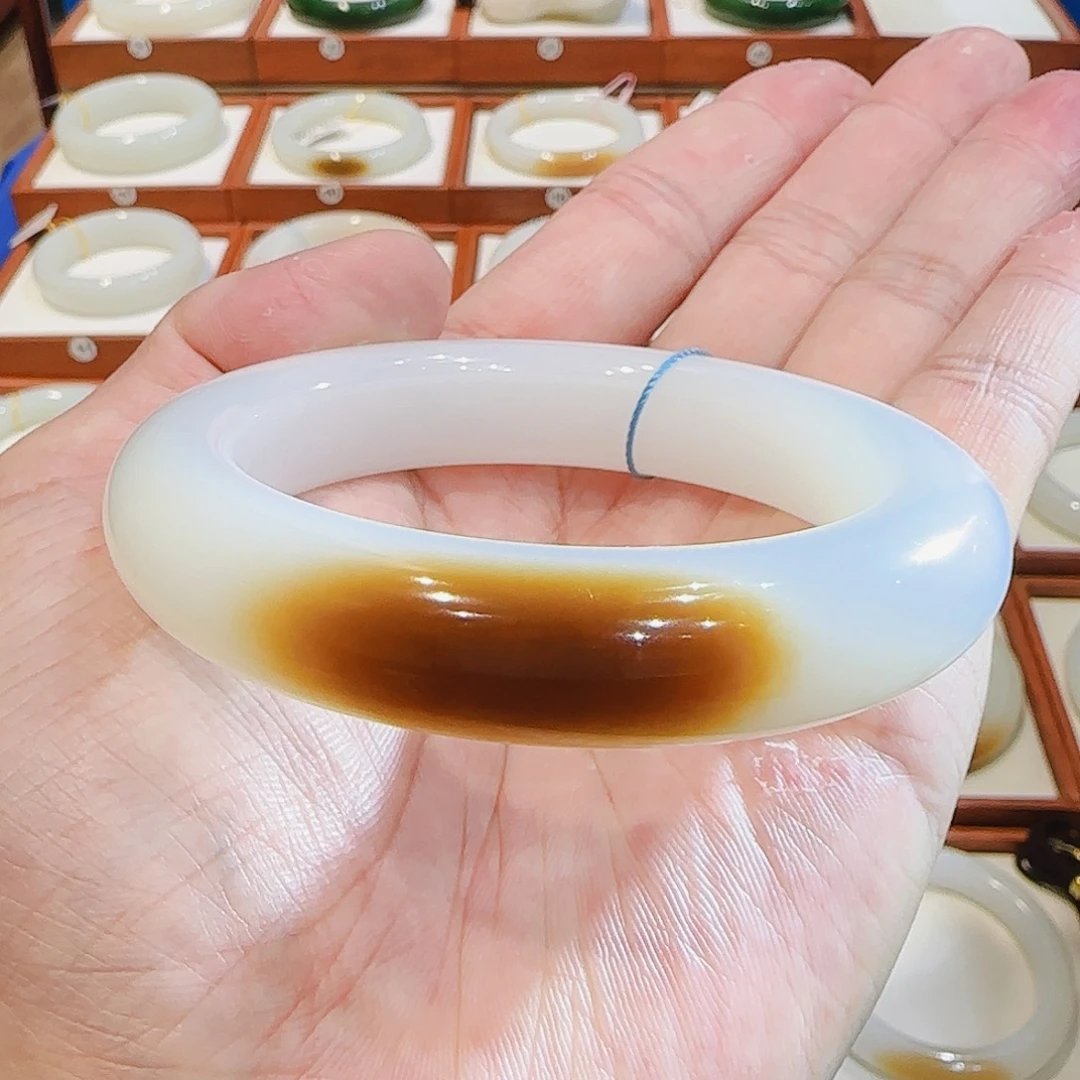 和田玉未镶嵌手镯且末传承级老红糖57 58 59