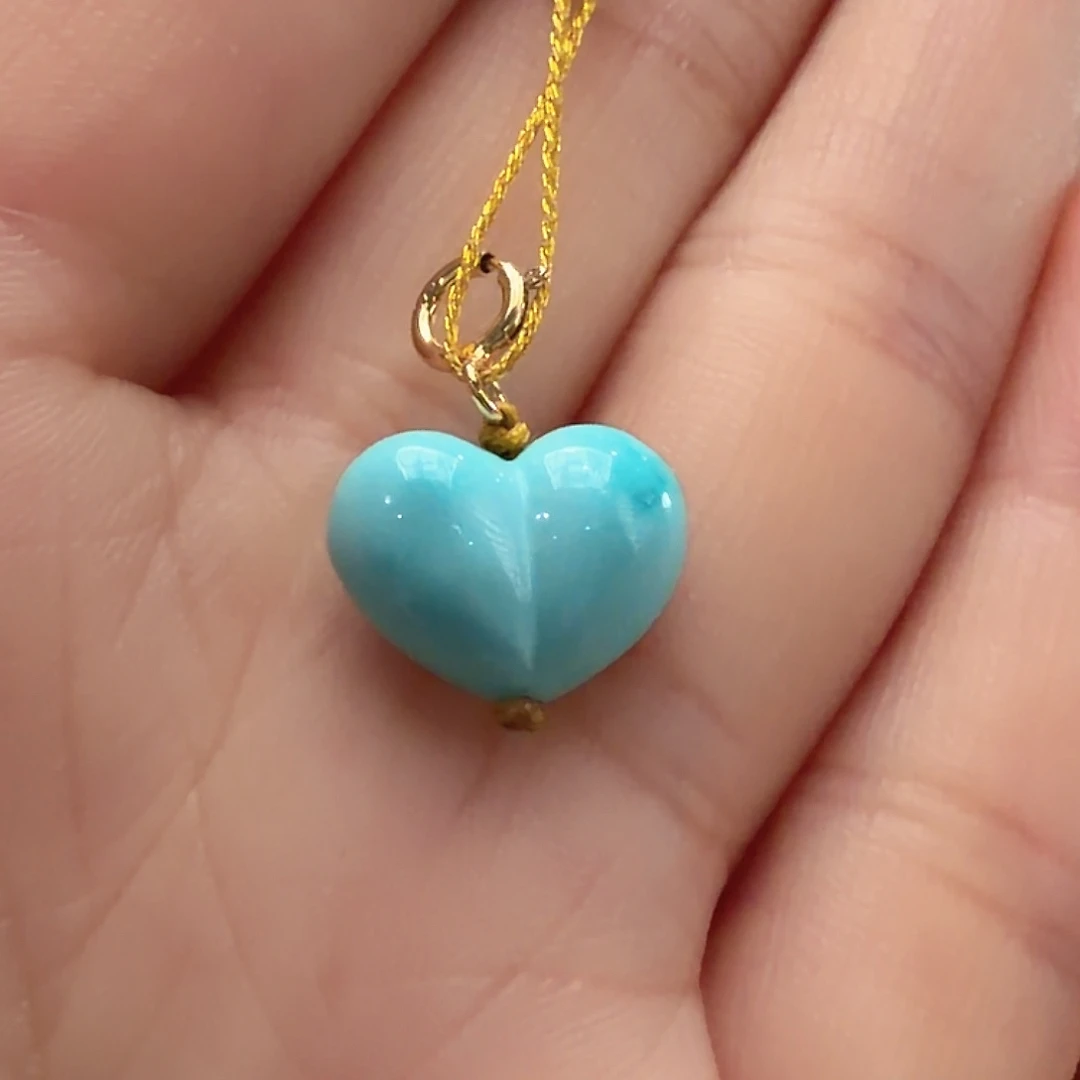 绿松石未镶嵌颈饰