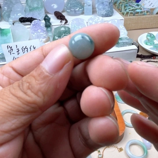 翡翠未镶嵌颈饰翡翠单珠