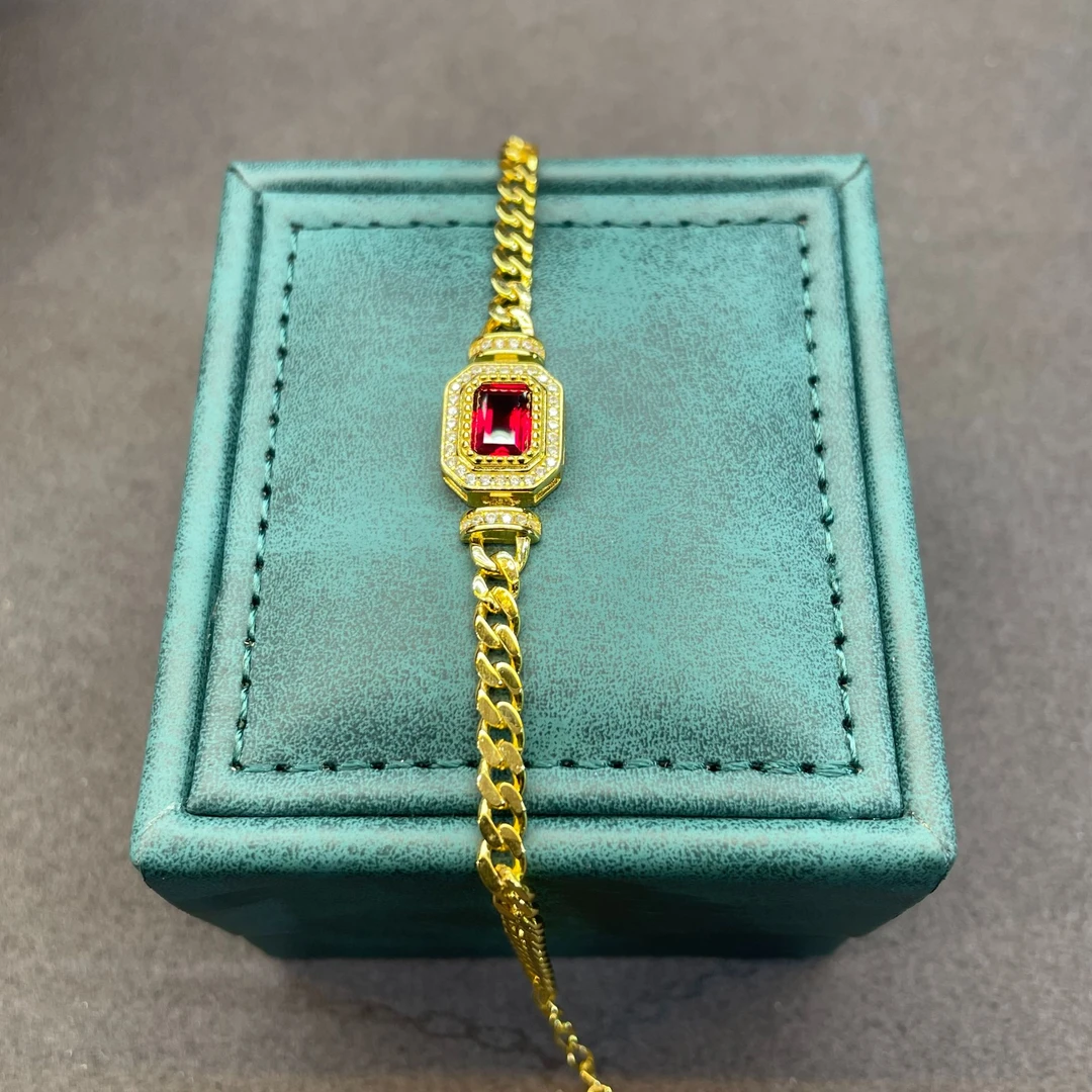 【Vivia】甄选  K黄流金岁月红祖母切手链1.0CT