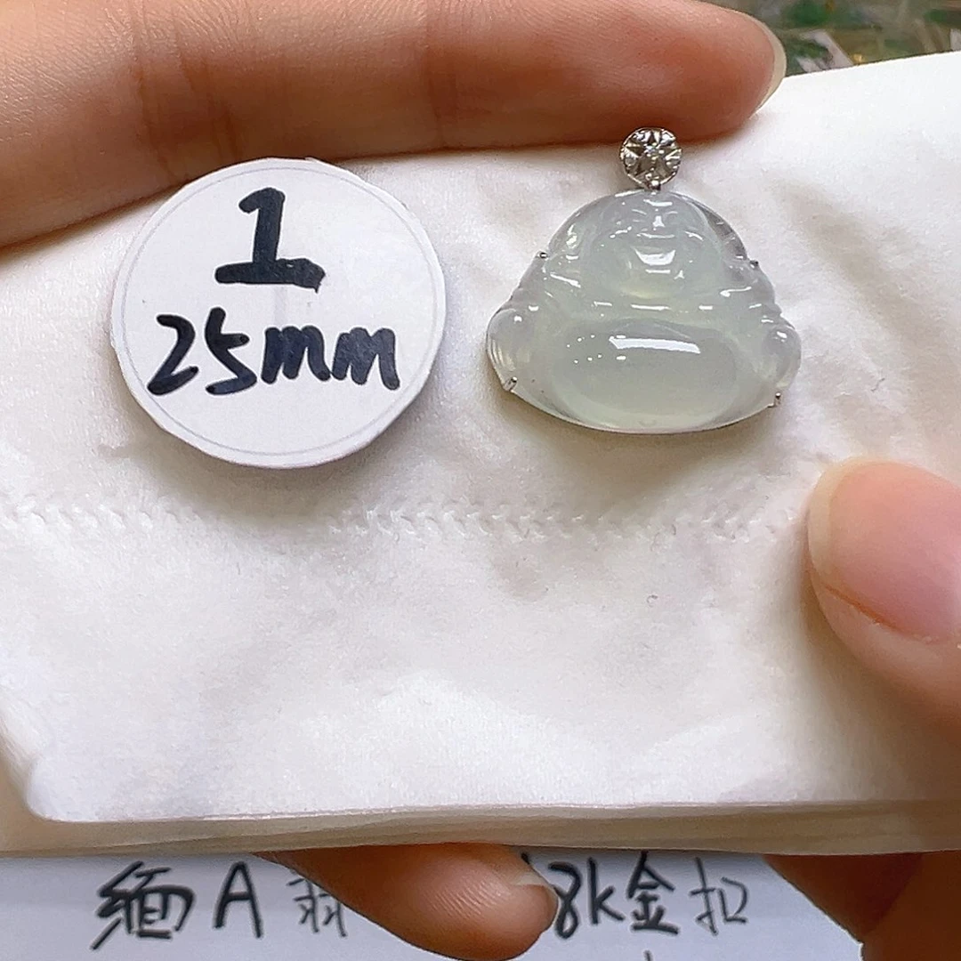 翡翠颈饰18K金镶嵌翡翠