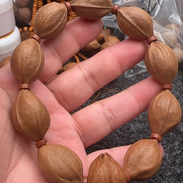 橄榄核手串橄榄核原皮铁盒鲨鱼背1.8