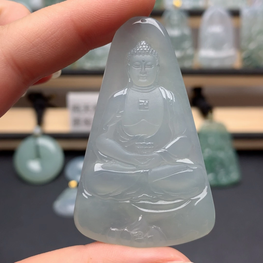 颈饰未镶嵌翡翠大日