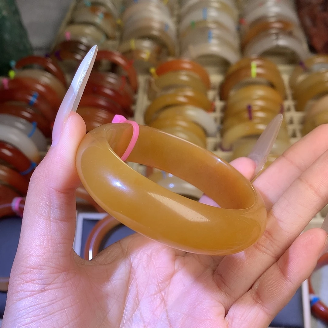 石英质玉（黄龙玉）未镶嵌手镯