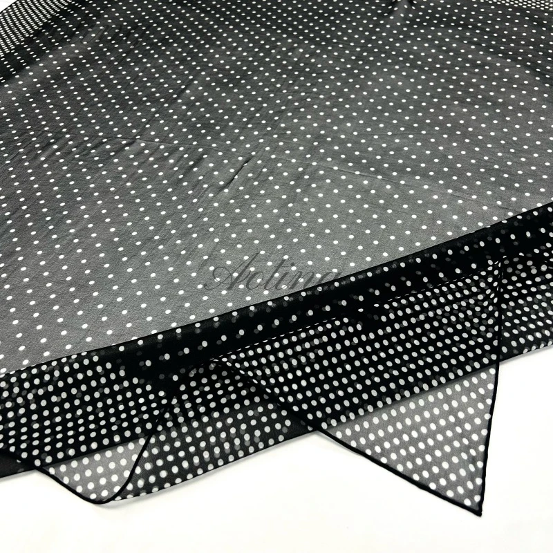 奥汀 经典黑白圆点 两色真丝乔其纱100%桑蚕丝手工卷边105*105cm