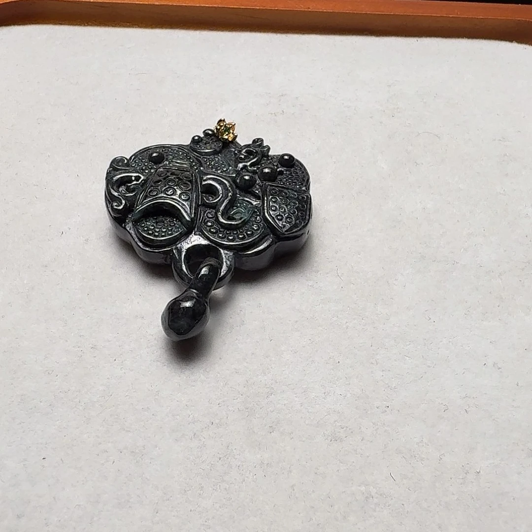 吊坠(赠链)合金翡翠
