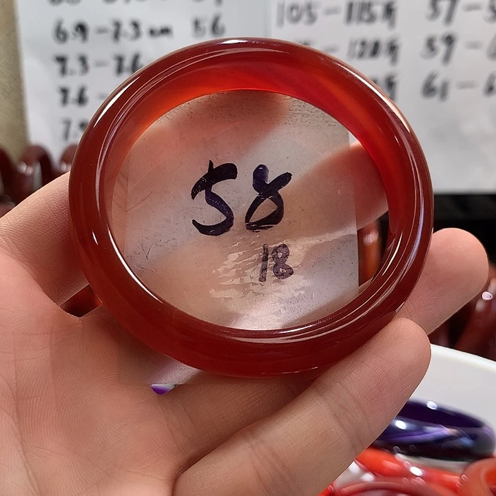 玛瑙/玉髓手镯未镶嵌