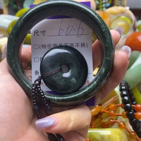 未镶嵌蛇纹石玉手镯