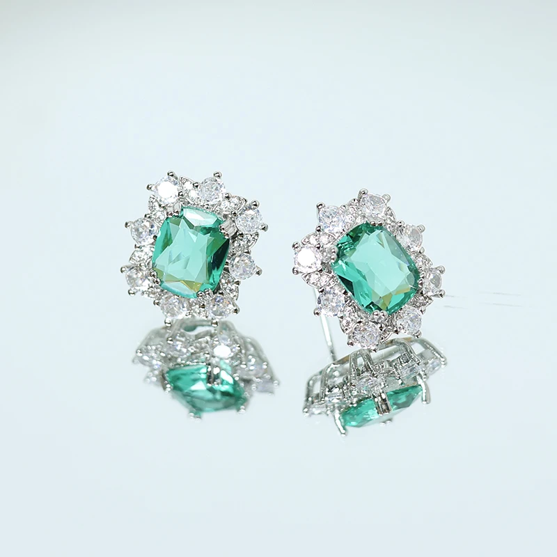 蓝色菱形耳钉 H2956