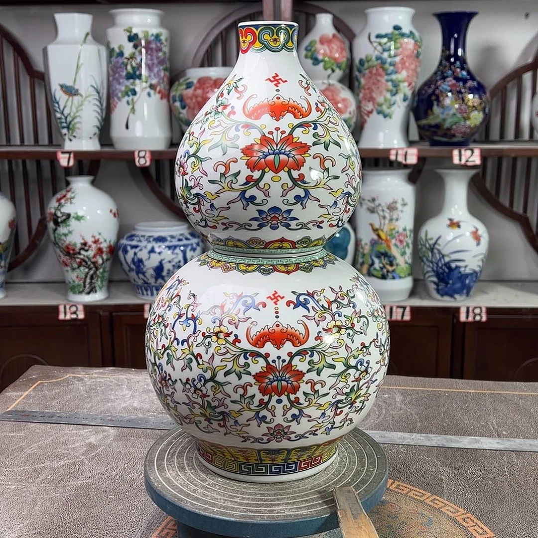 陶摆件景德镇陶瓷葫缠枝