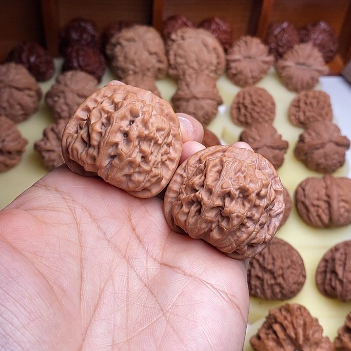 【闪购商品】文玩核桃吊坠40天地