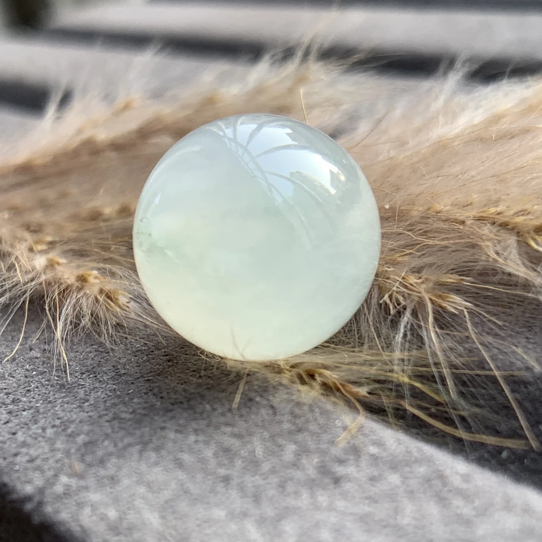 13.1 L1215天然翡翠a货葡萄肉底色起光起胶圆珠透孔小棉根无纹裂