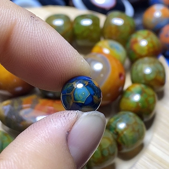 慧***端玛瑙/玉髓未镶嵌颈饰