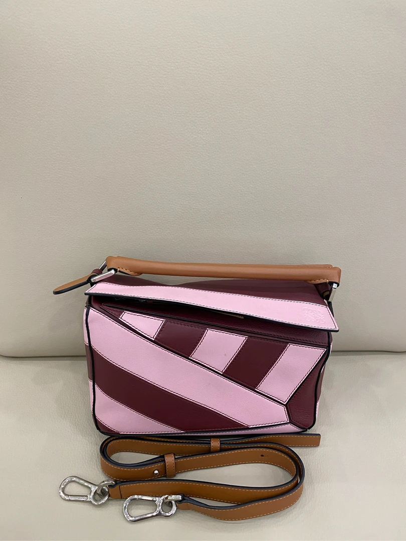 99新 LOEWE/罗意威 LOEWE罗意威 Puzzle小号 斜挎包 拼色牛皮