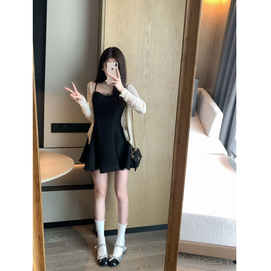 气质小黑裙精致套装 INS风显瘦百搭吊带裙+小开衫