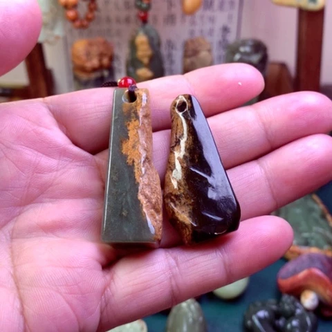 和田玉颈饰未镶嵌