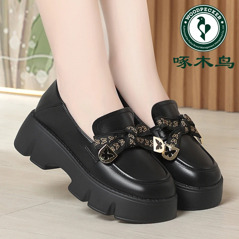 啄木鸟春秋新款厚底增高女鞋英伦风小个子皮鞋女圆头软底乐福鞋女