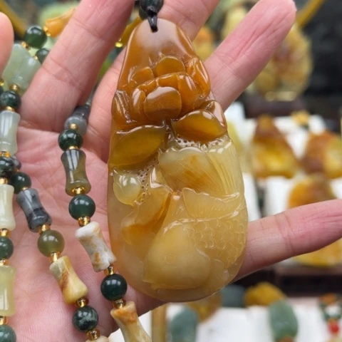 岫玉未镶嵌挂件挂件