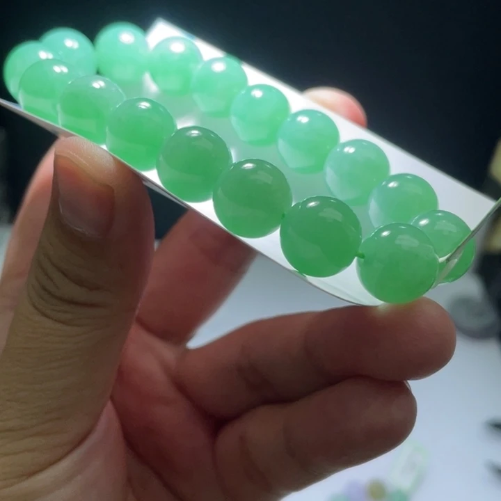 未镶嵌定制翡翠洗****商翡翠卡12+