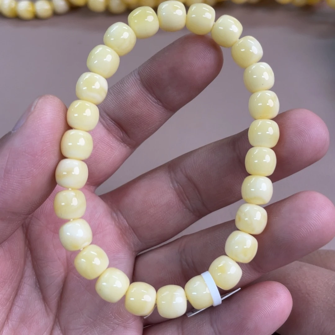 琥珀裸石未镶嵌1330.0.000