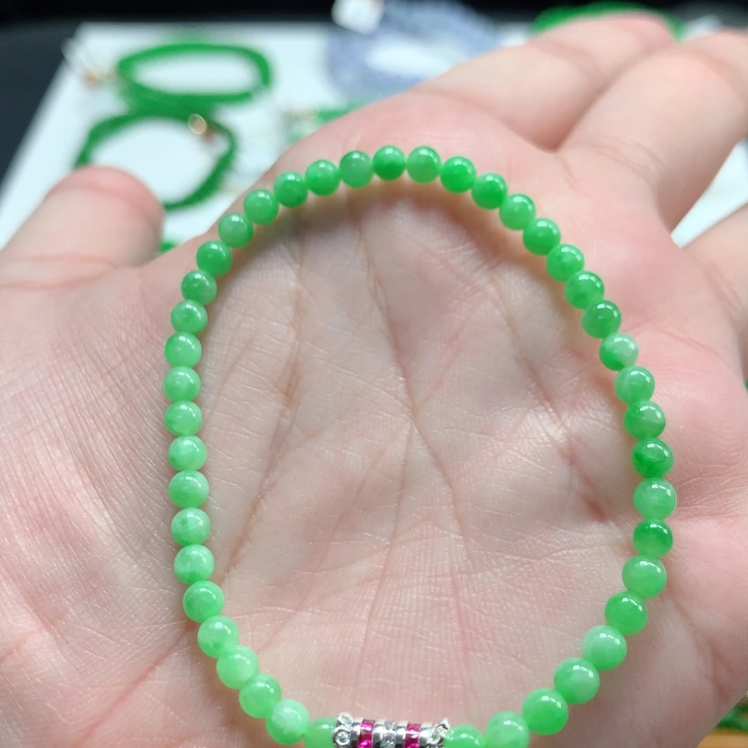翡翠未镶嵌手链翡翠