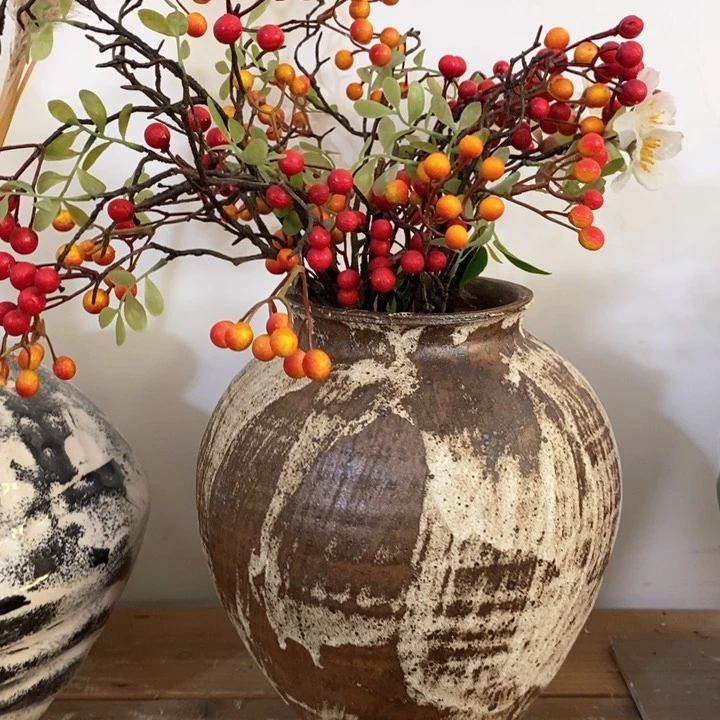 瓶景德镇陶瓷。景德镇陶瓷