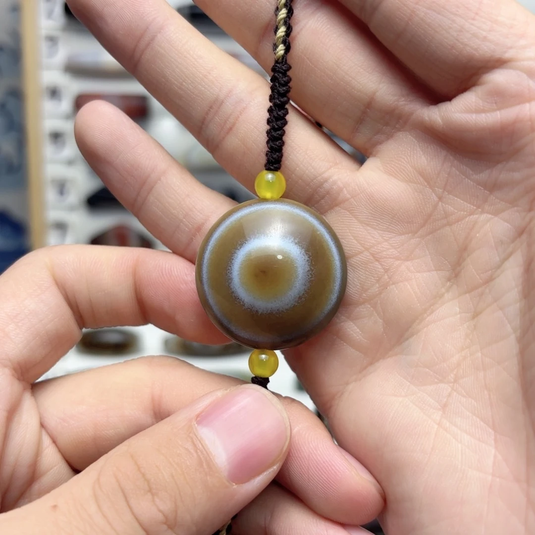 玛瑙/玉髓吊坠未镶嵌千****）1