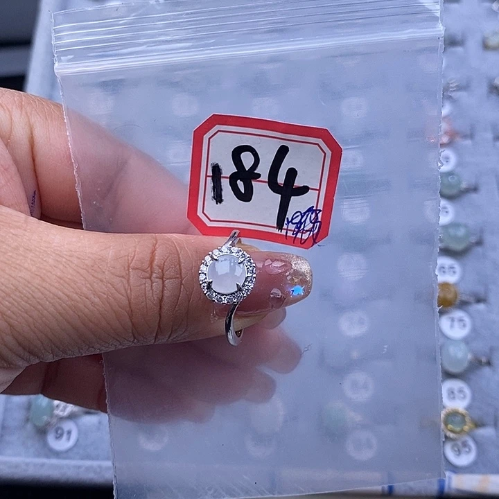 未镶嵌戒指翡翠缅甸