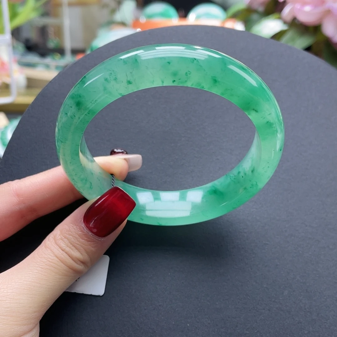 石英质玉未镶嵌手镯61.5