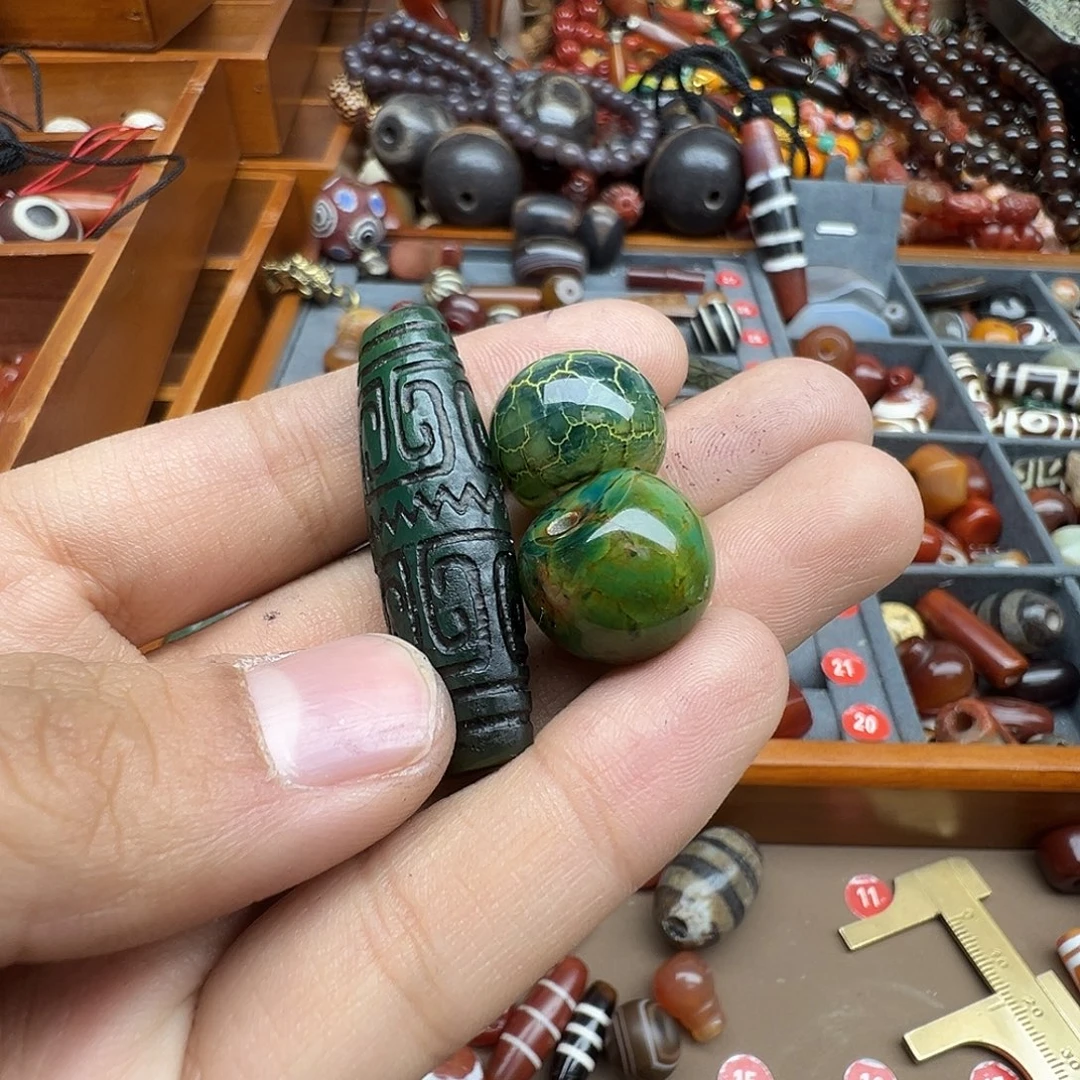 双***️玛瑙/玉髓未镶嵌珠宝半成品