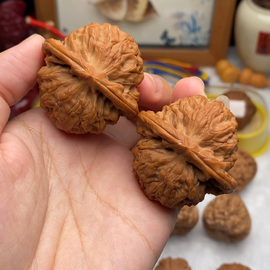 文玩核桃把件43金麒麟