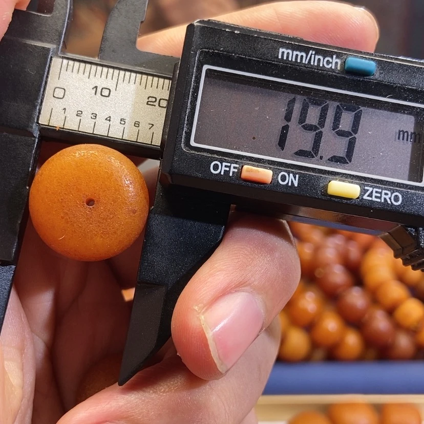 【闪购商品】未镶嵌琥珀珠宝奇石